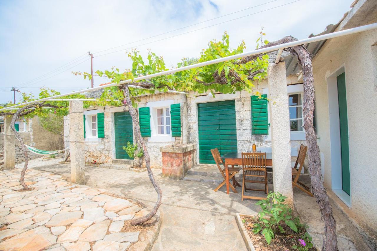 Вилла Dalmatian Stone House Рогозница Экстерьер фото